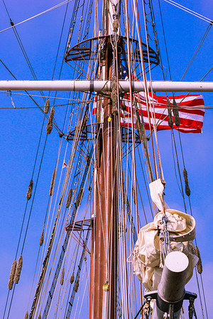 Mystic's Masts